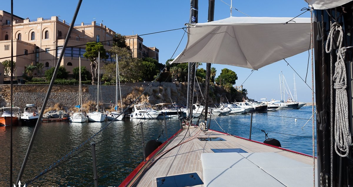 RED CARPET yacht charter 3