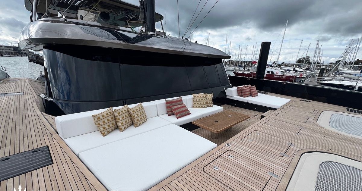 THE IDLER yacht charter 3
