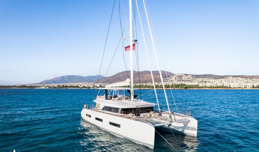 WHITE CAPS yacht charter 2