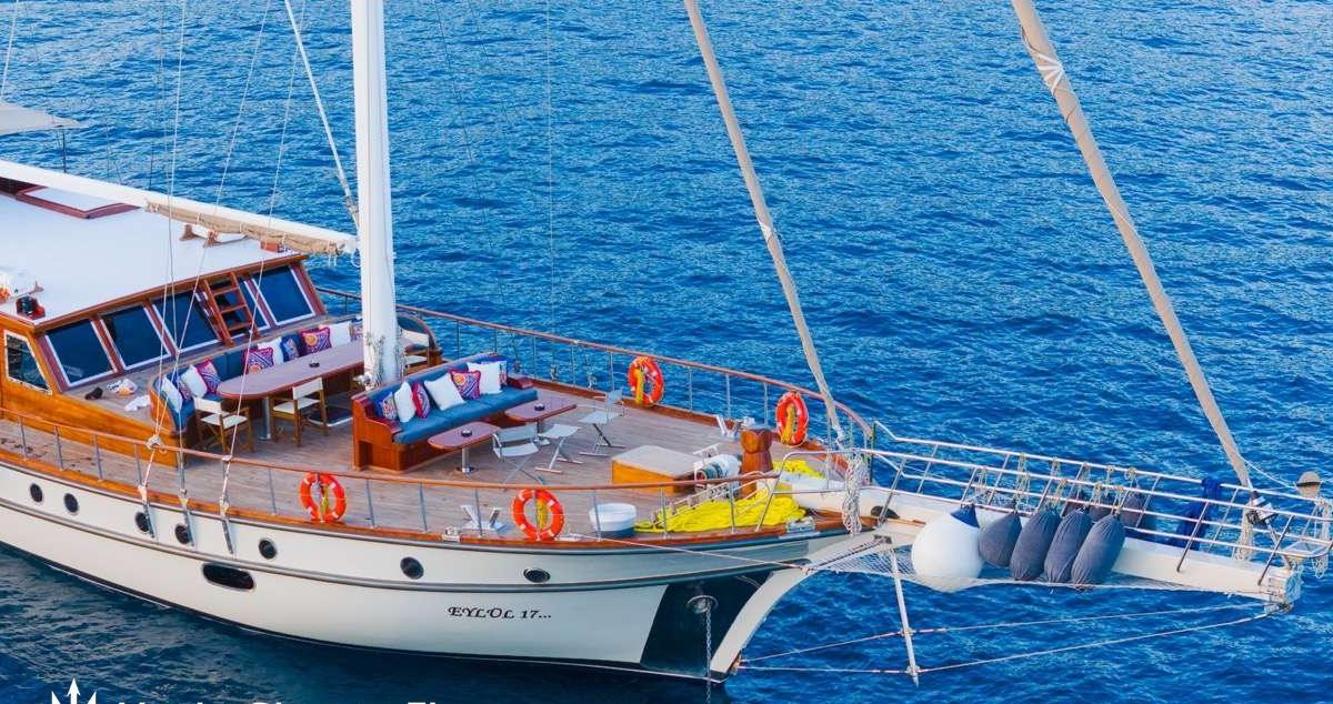 EYLUL 17 yacht charter 3