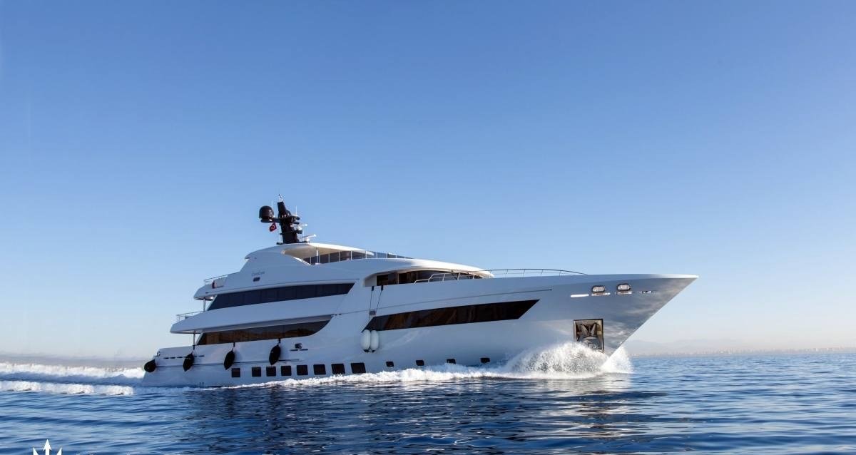 BEBE yacht charter 2