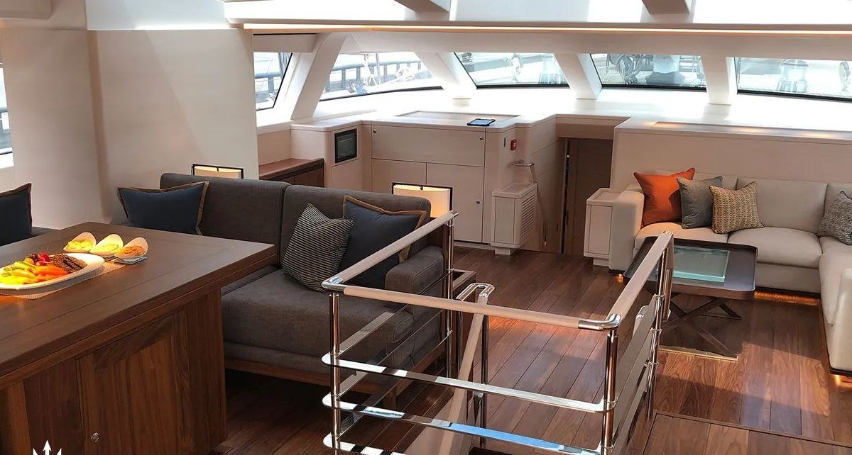 ARCHELON yacht charter 4