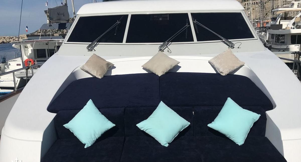 OLA yacht charter 3