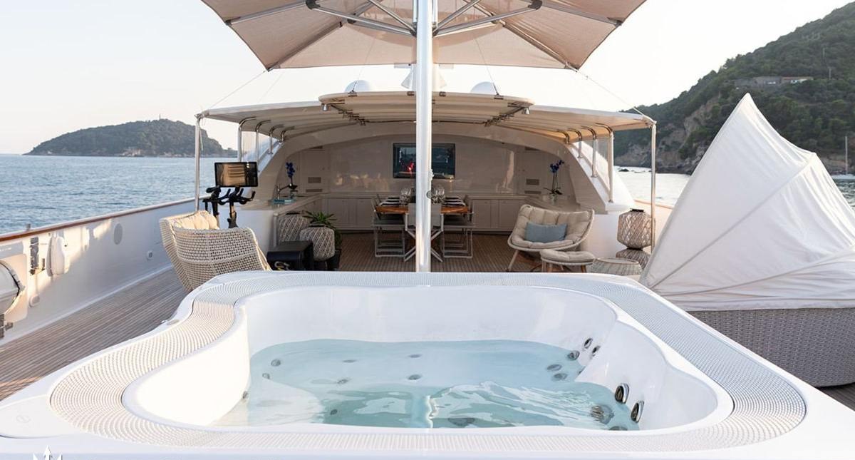 SOPHIE BLUE yacht charter 4