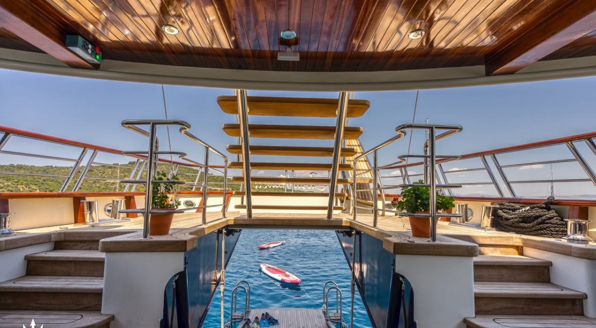 CASABLANCA yacht charter 5