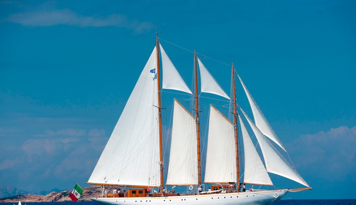 CROCE DEL SUD yacht charter 2