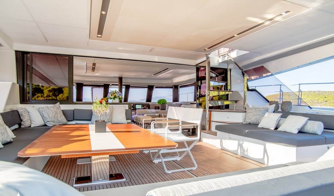 CORE yacht charter 5