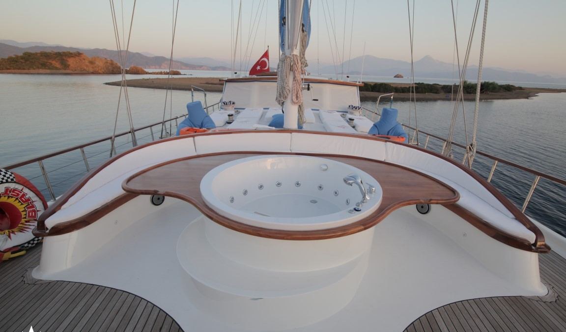ECE BERRAK yacht charter 4