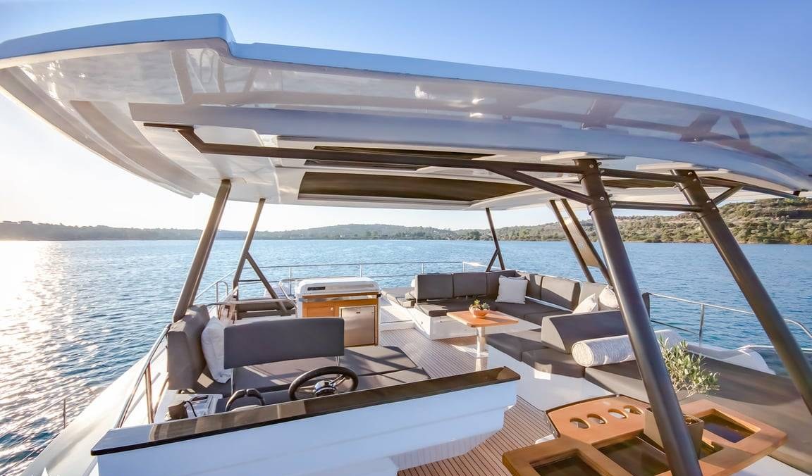 CORE yacht charter 3