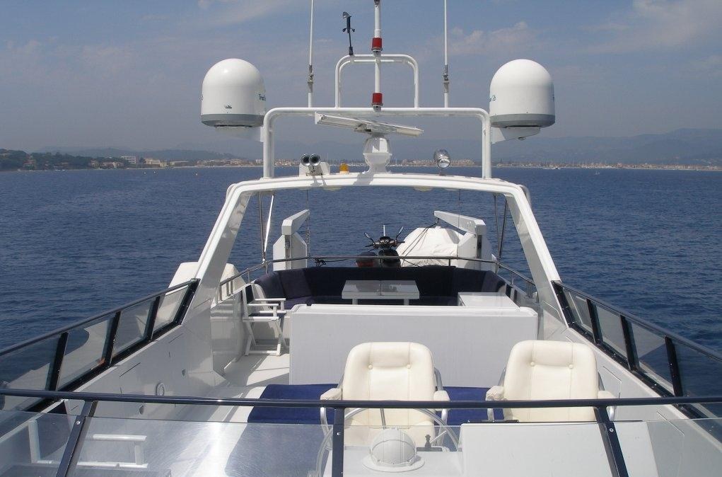 QUEEN SOUTH yacht charter 5