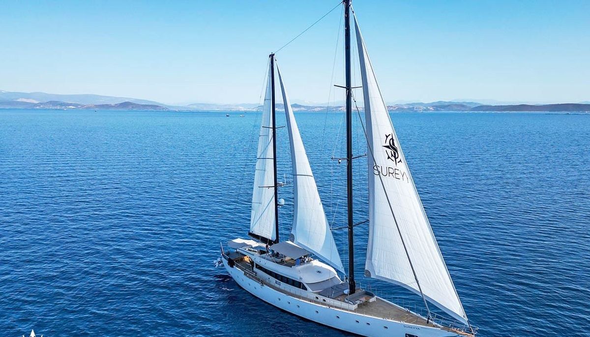 SUREYYA yacht charter 2