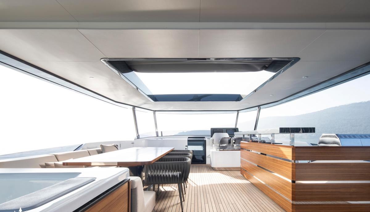 MAJERA yacht charter 3