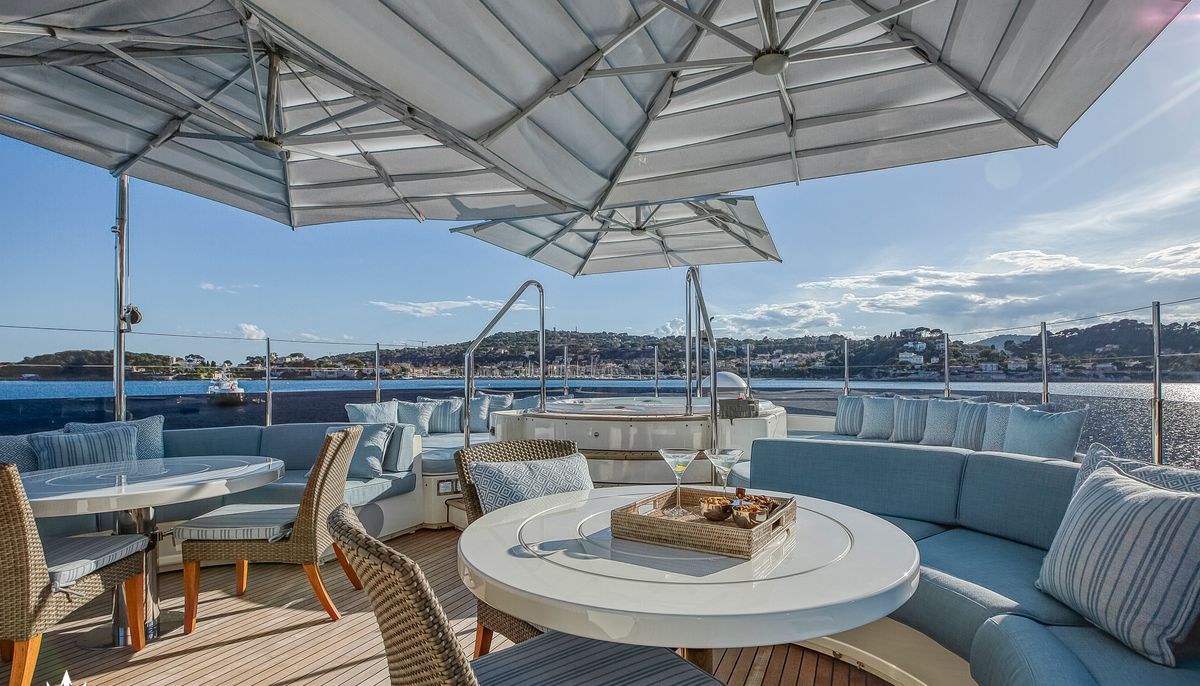 LADY TRUDY yacht charter 5