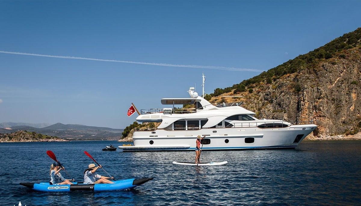 REBECCA V yacht charter 2