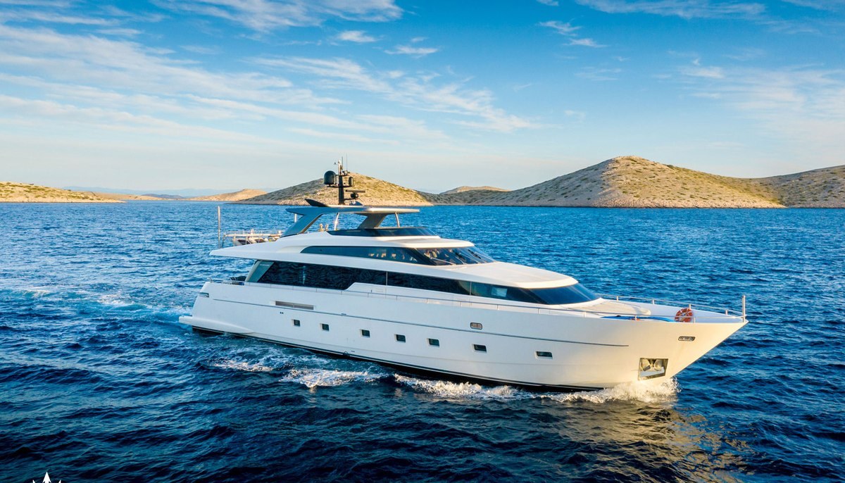 CASA yacht charter 2