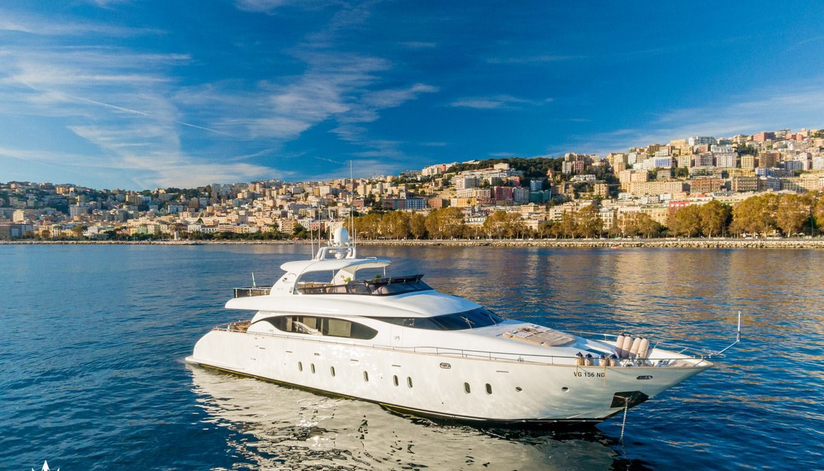 MY LIFE yacht charter 2