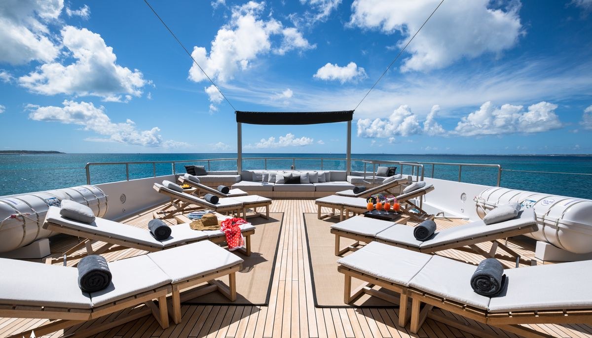 MARIU yacht charter 5