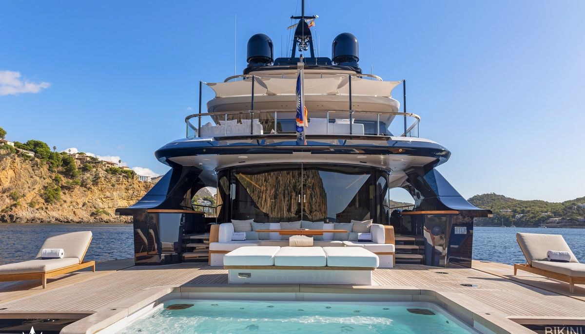 LIV LOVE yacht charter 5