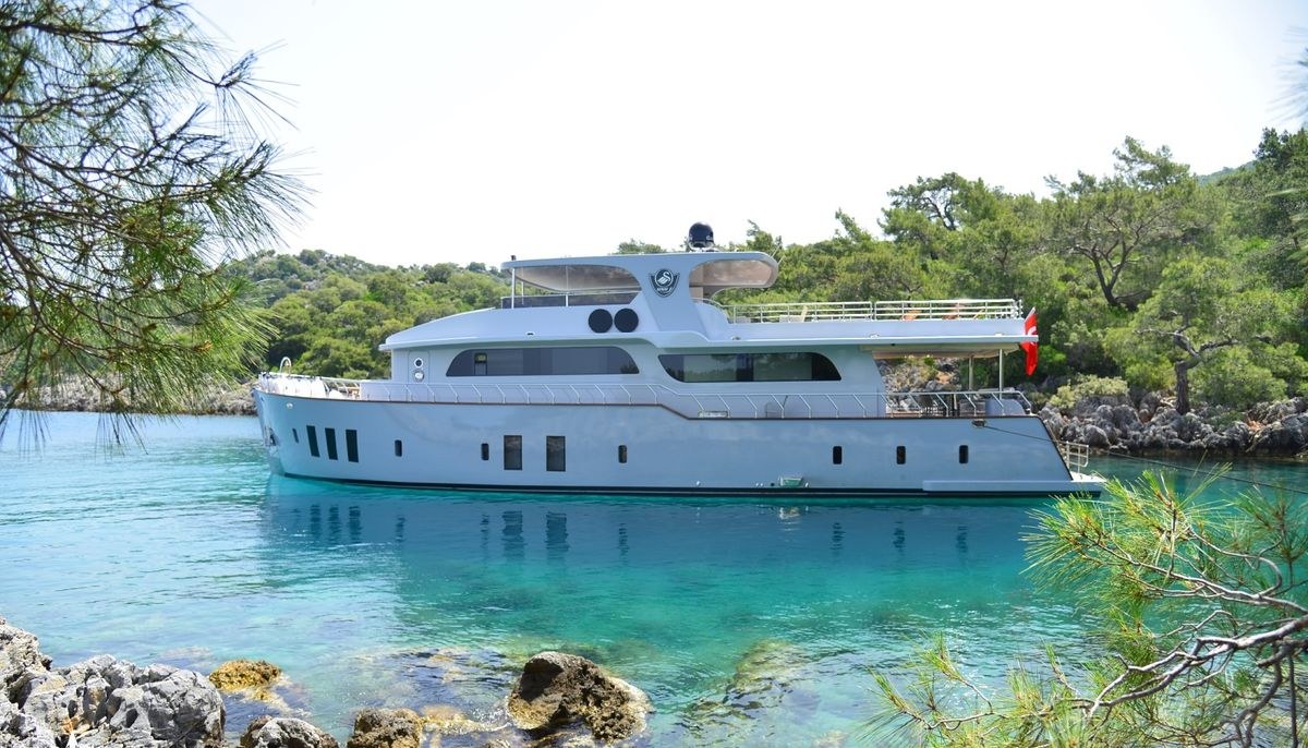 SIMAY F yacht charter 2