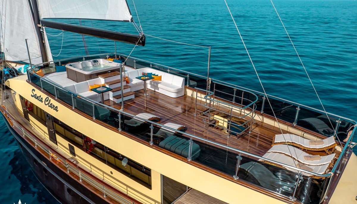 SANTA CLARA yacht charter 3