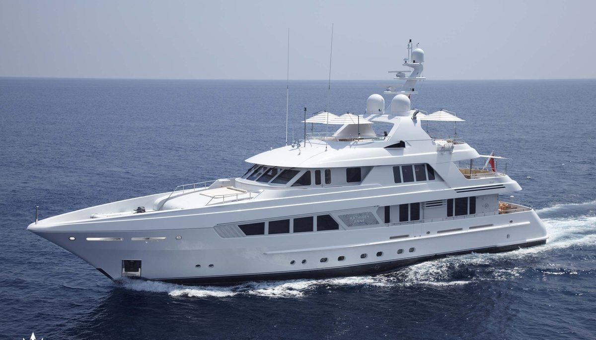 KATHLEEN ANNE yacht charter 4