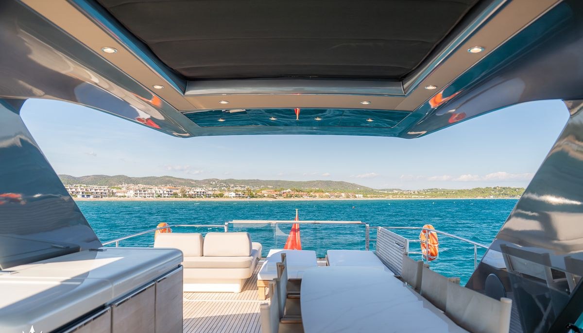 ENTHUSIAST yacht charter 4