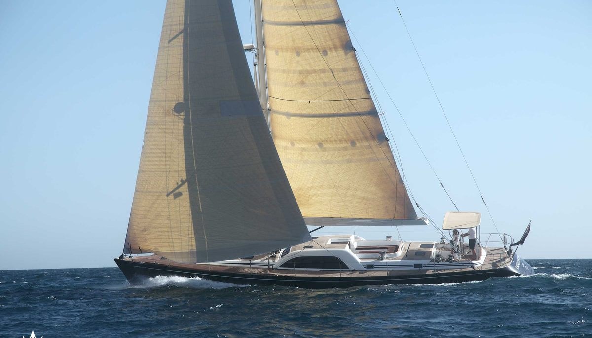CONSTANTER yacht charter 2