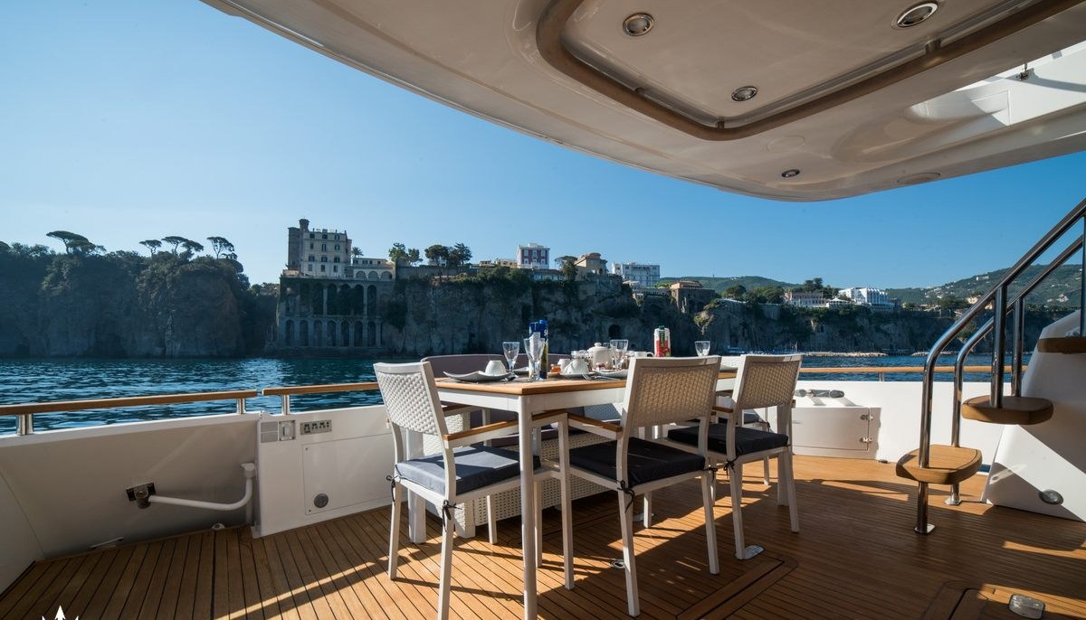 ASKIM 3 yacht charter 5