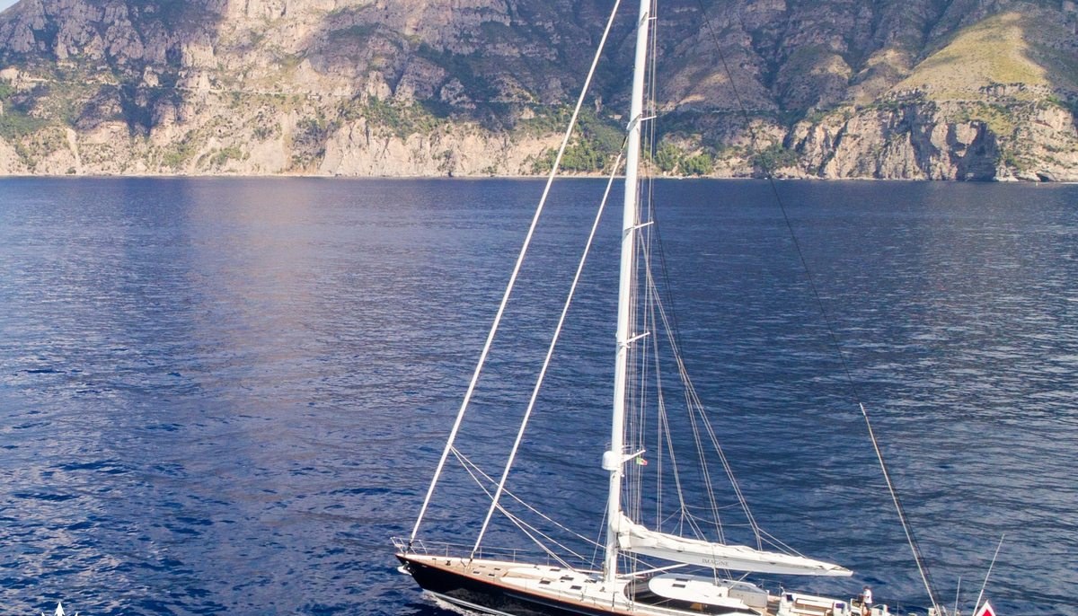 IMAGINE B yacht charter 5