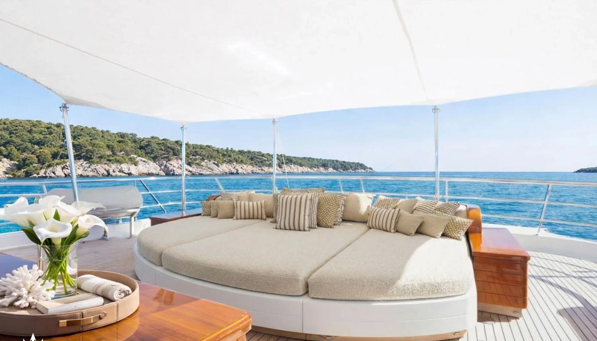 SWEET MARYI yacht charter 4