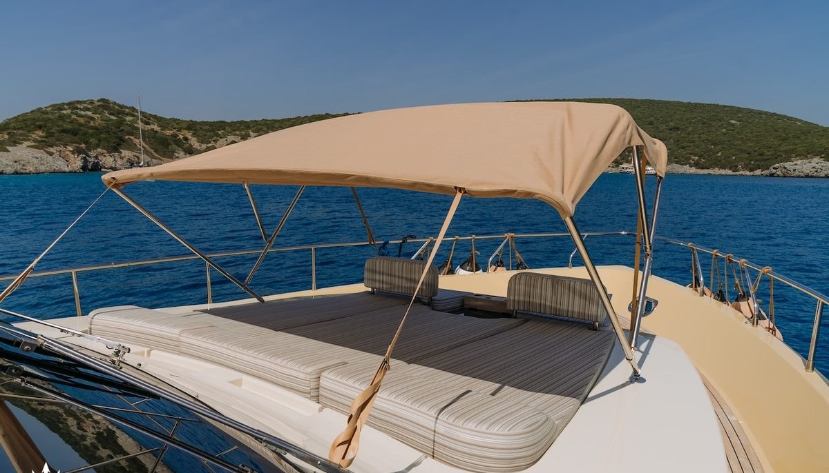 GKM-REIS yacht charter 3
