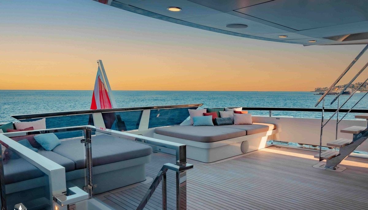 INFINITY NINE yacht charter 5
