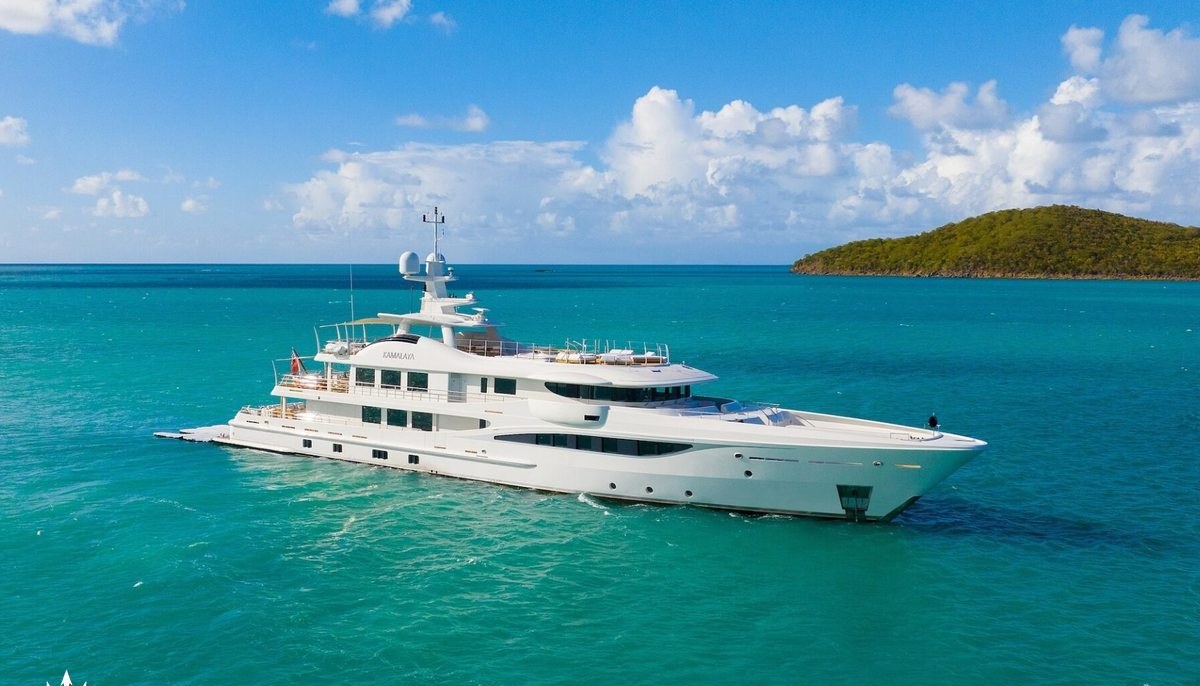 KAMALAYA yacht charter 2