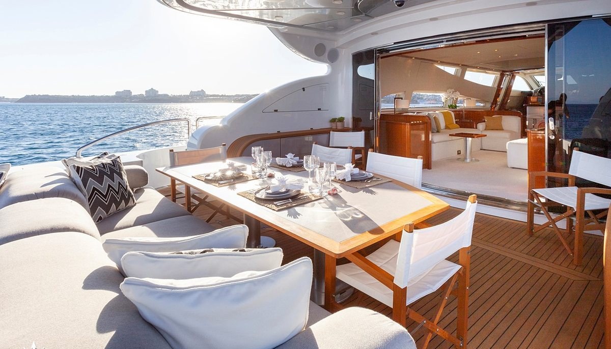 KIDI ONE yacht charter 5