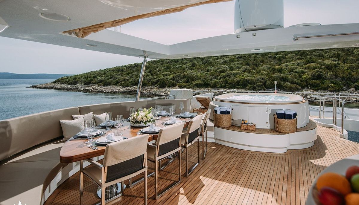ARTEMY yacht charter 4