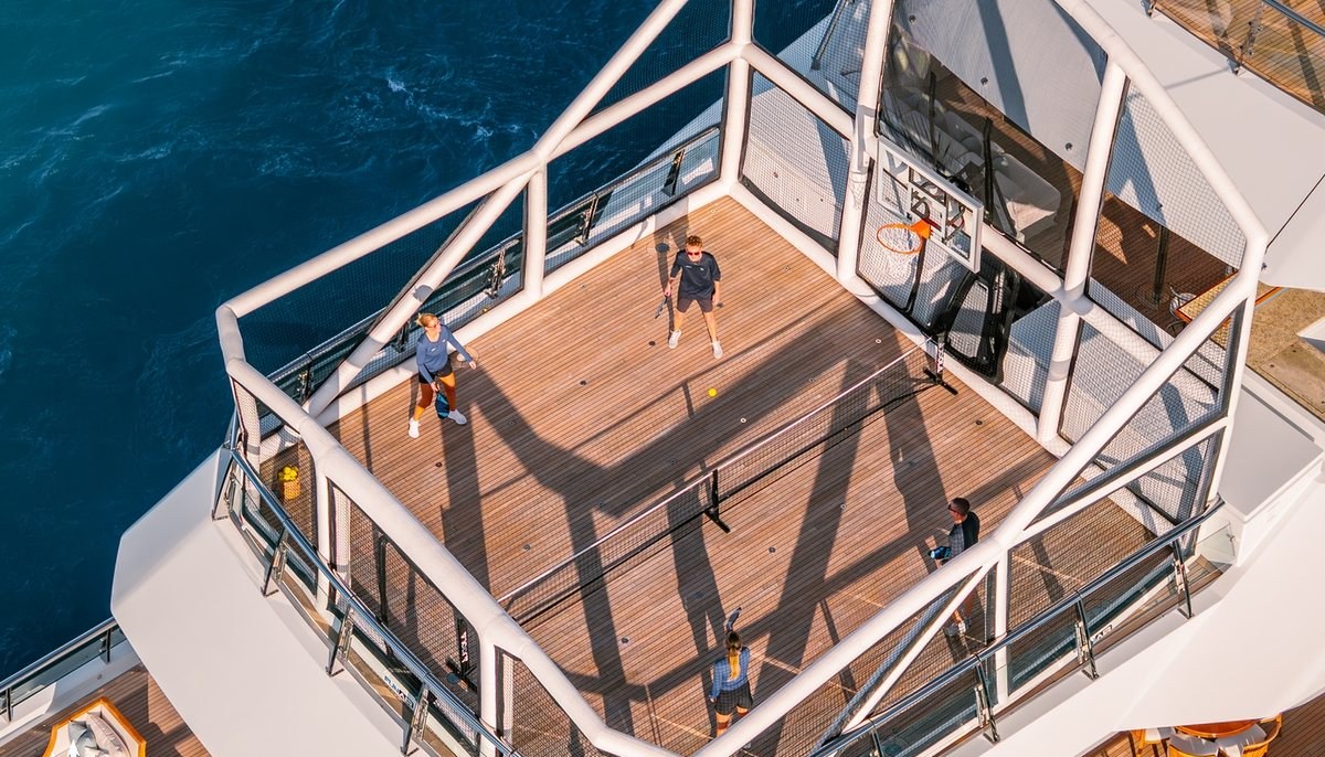 BATELLO yacht charter 5