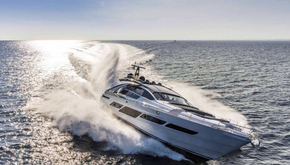 BALOO III yacht charter 3