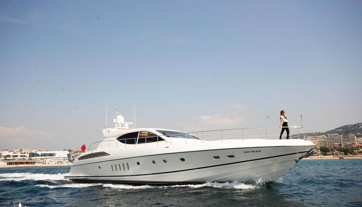 LADY SPLASH yacht charter 2