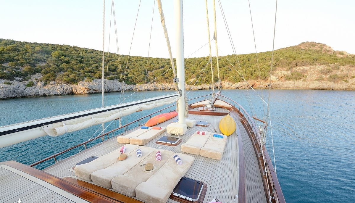 SAMARKAND yacht charter 3