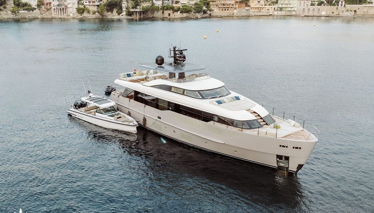 SAL yacht charter 2