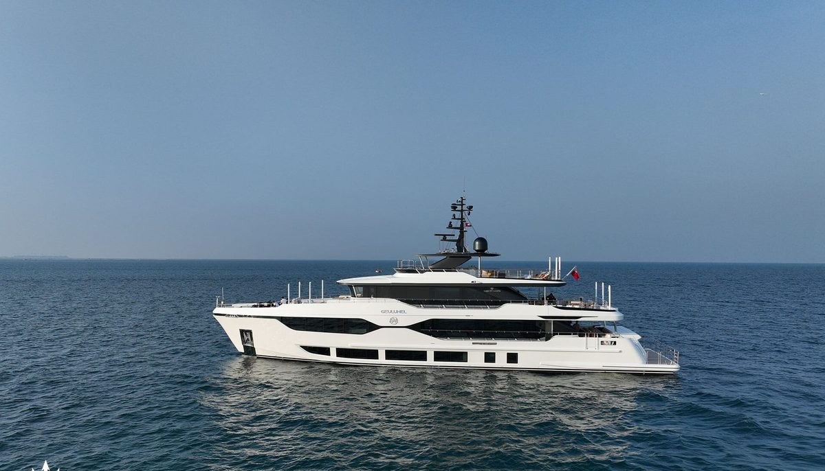 GEULUNEL yacht charter 2