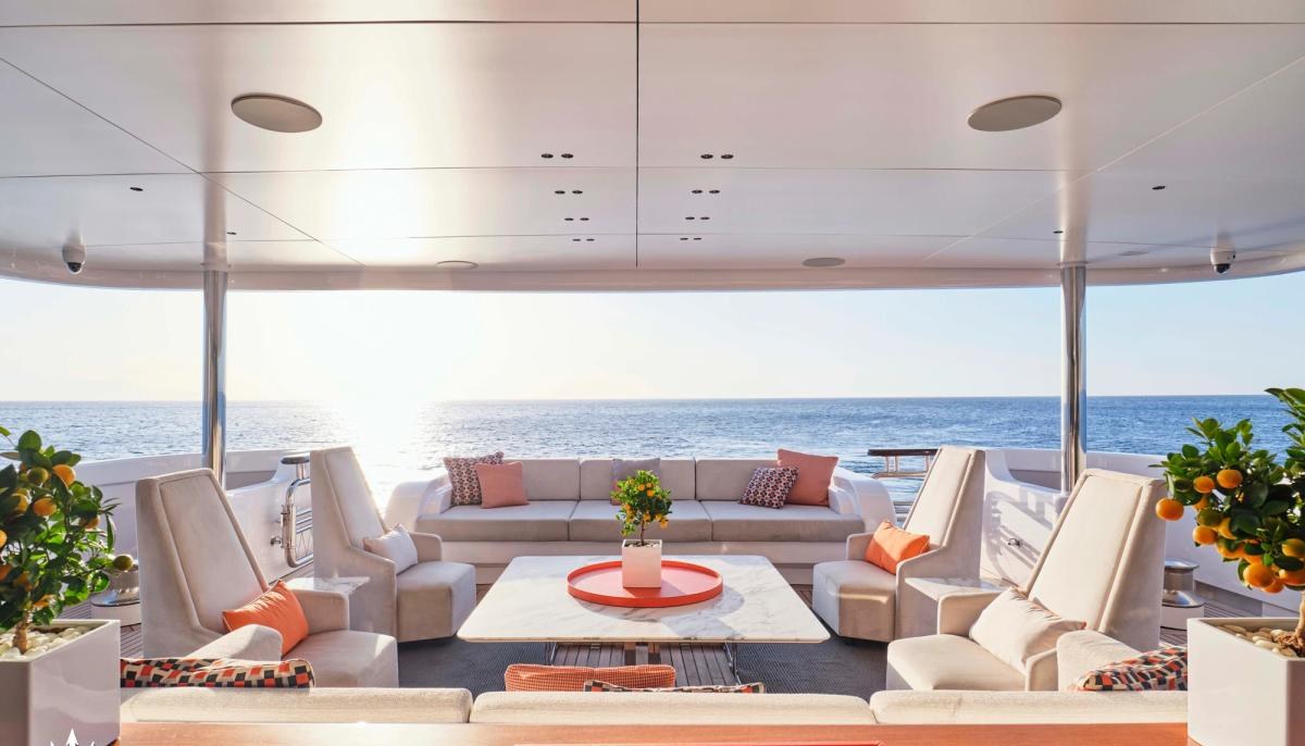 SEAHORSE yacht charter 5