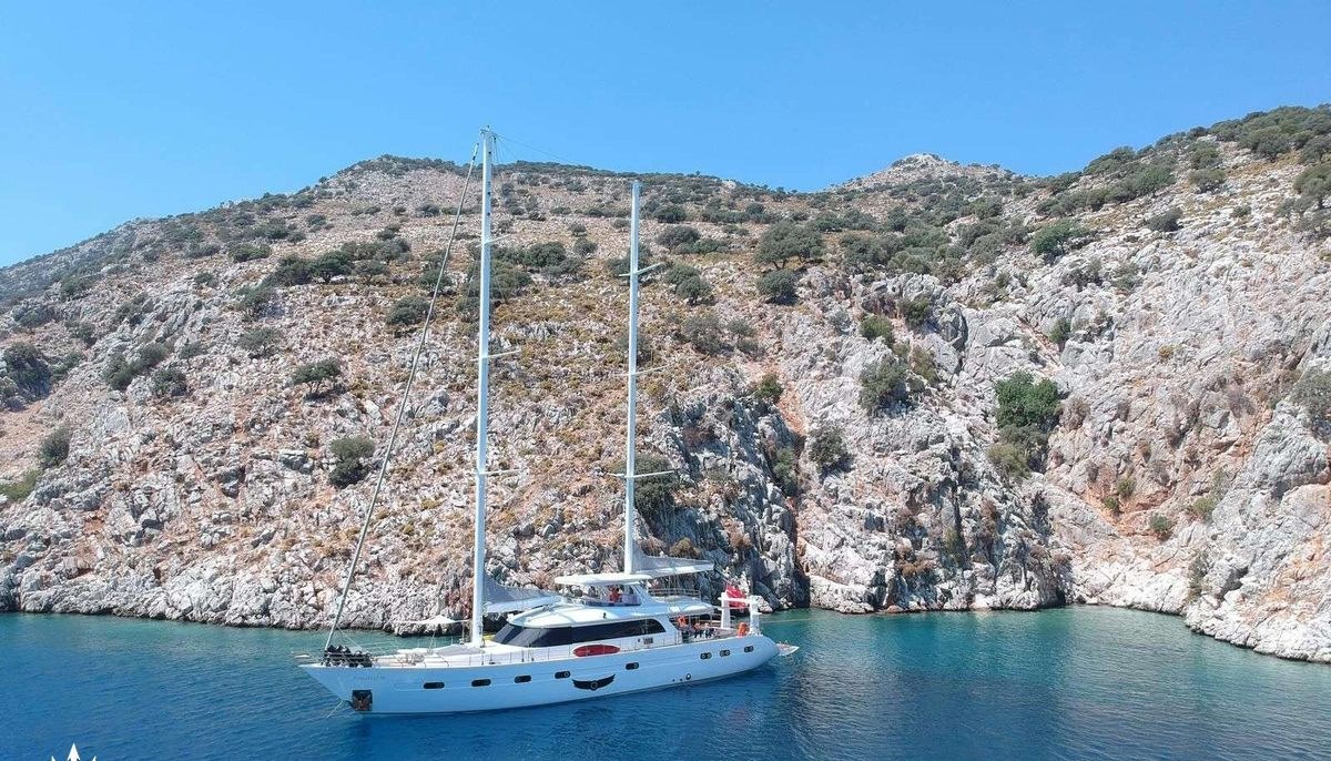 ANGELO 3 yacht charter 3