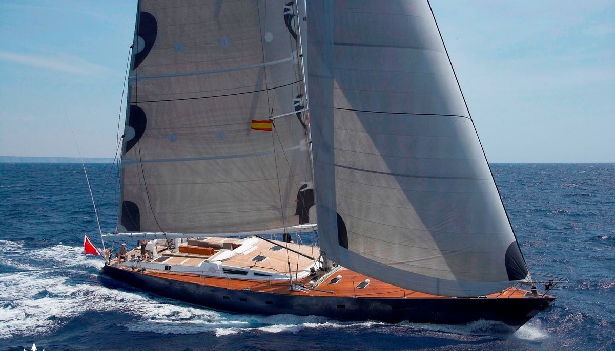 NOHEEA yacht charter 2
