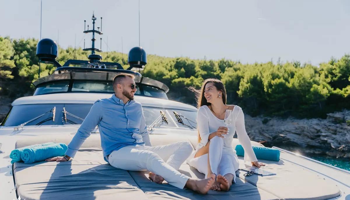 CYNTHIA yacht charter 3