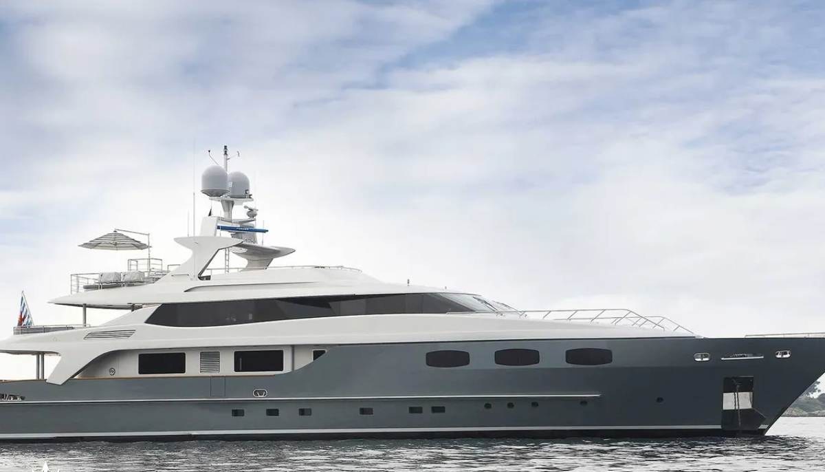 ANNAMIA yacht charter 2