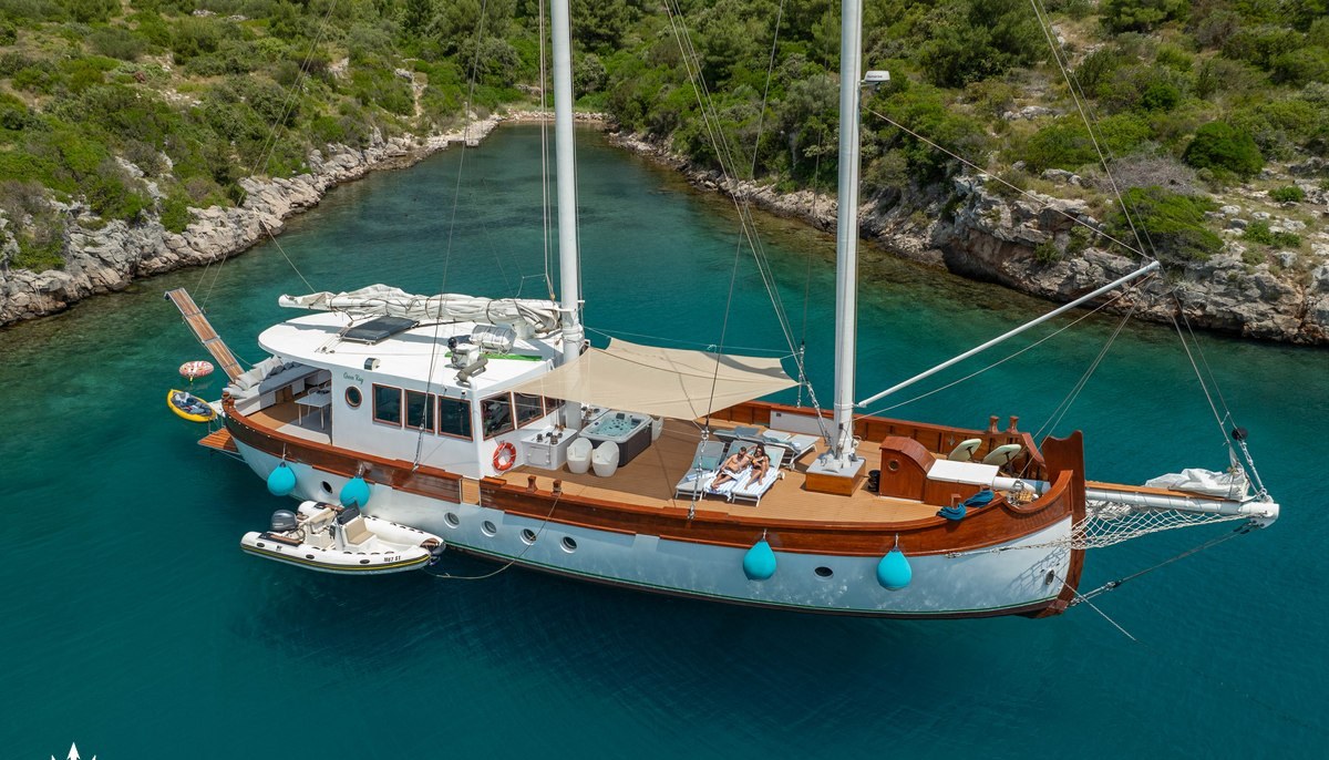 GREEN RAY yacht charter 2