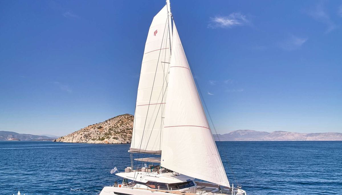 SUNMOON yacht charter 2