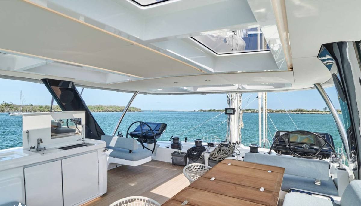AMAREA yacht charter 3