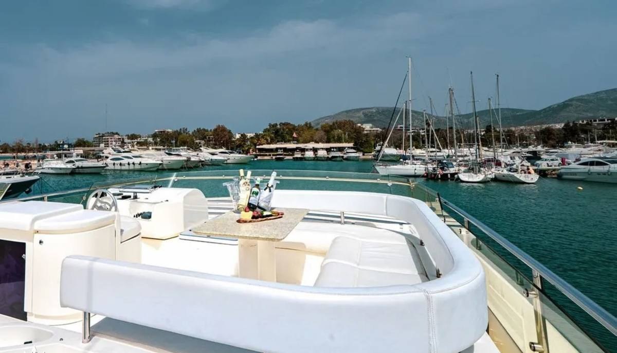 SAN DI MANGIO yacht charter 4